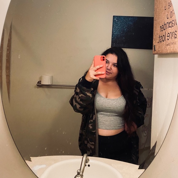 Meet your Posher, Myranda - Picture 1 of 1